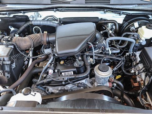 Used 2021 Toyota Tacoma SR5 RWD image 23