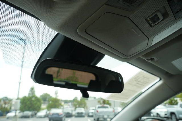 Used 2021 Toyota RAV4 LE FWD image 41