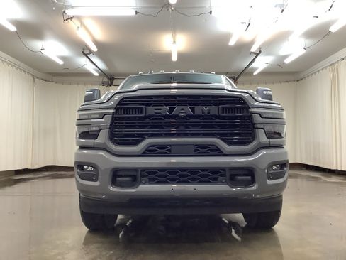 New 2026 RAM 2500 Laramie AWD/4WD image 11