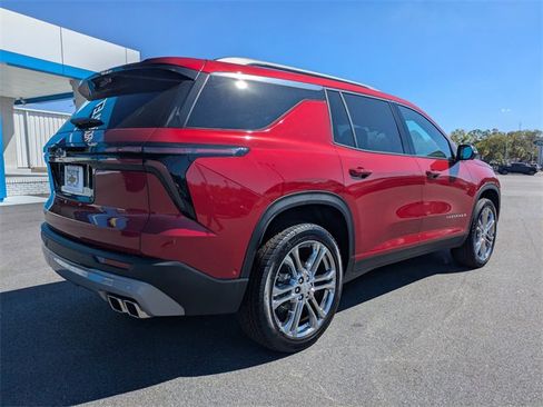 New 2026 Chevrolet Traverse LT w/ Enhanced Driving Package image 4