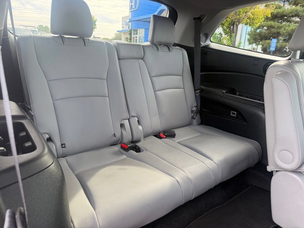 Used 2021 Honda Pilot Elite image 50