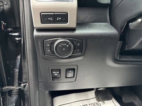 Certified 2018 Ford F150 Lariat image 18