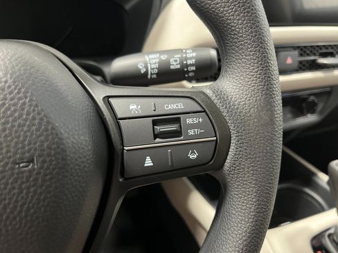 New 2027 Honda HR-V LX image 17