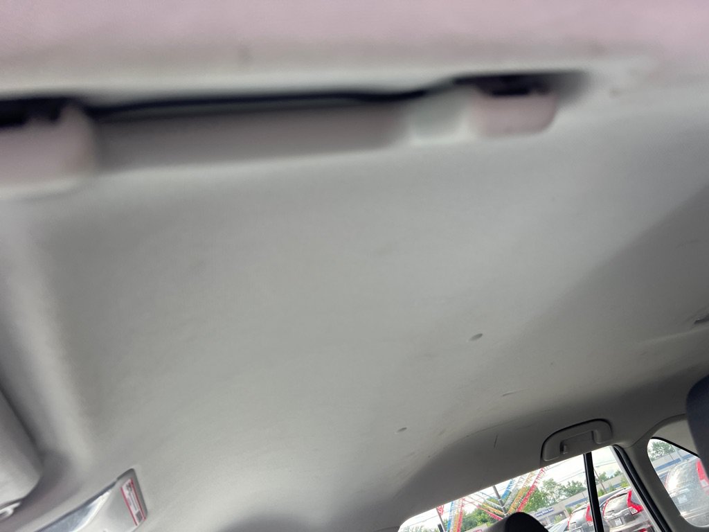 Used 2021 Toyota RAV4 XLE AWD/4WD image 38