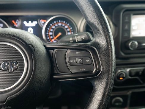 Used 2020 Jeep Gladiator Sport image 21