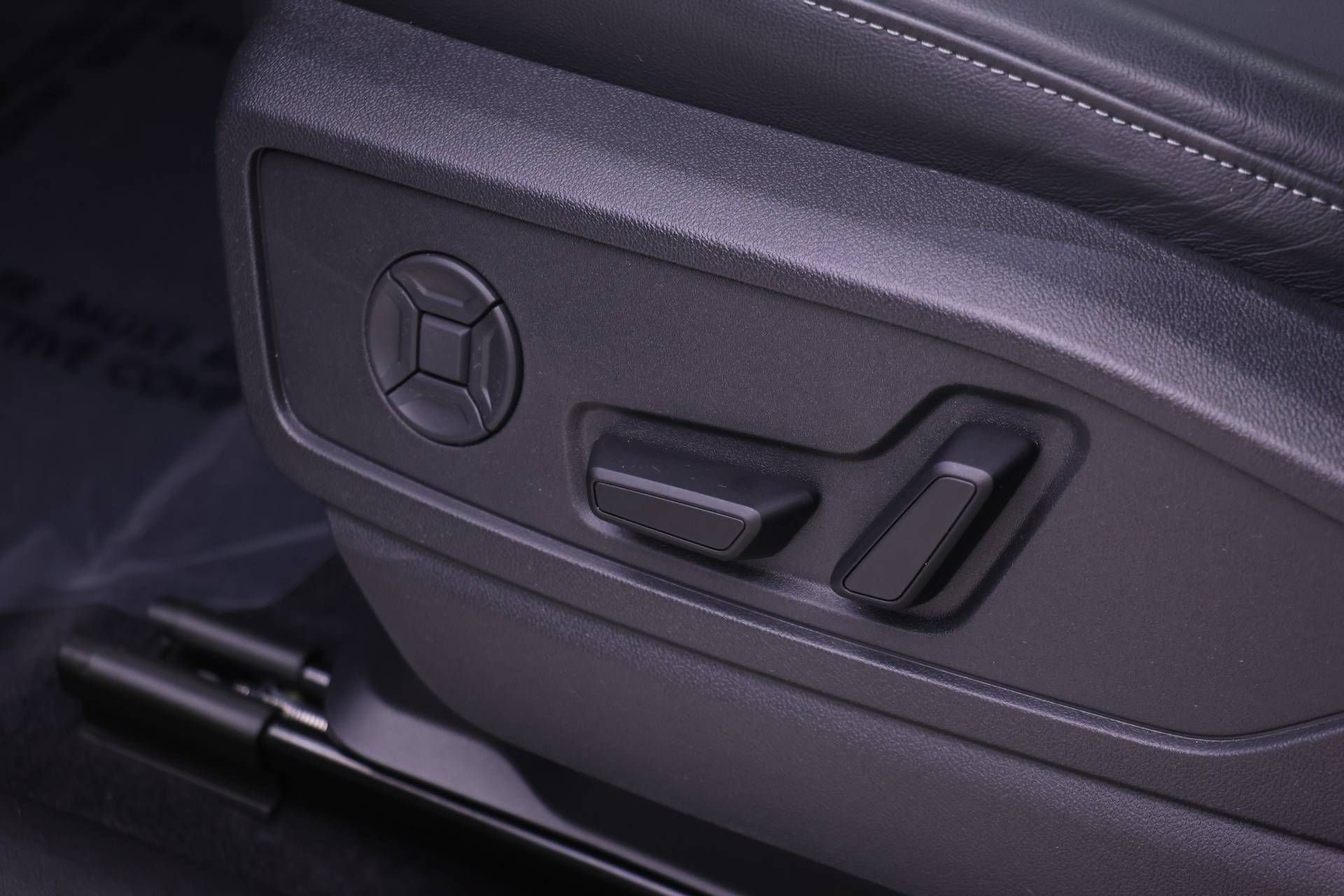 Certified 2025 Audi Q5 Premium AWD/4WD image 19