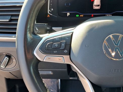 Used 2021 Volkswagen Atlas SEL Premium image 22