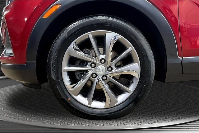 Used 2020 Buick Encore GX Essence w/ Experience Buick Package FWD image 31