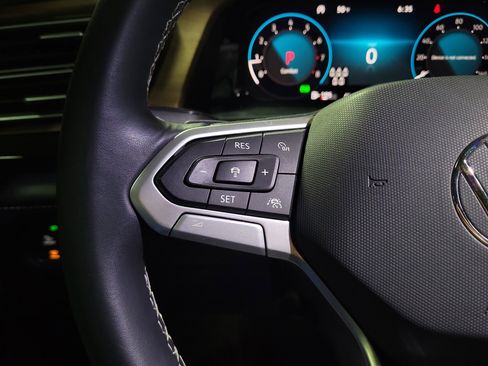 Used 2024 Volkswagen Atlas SE w/ Panoramic Sunroof Package image 28