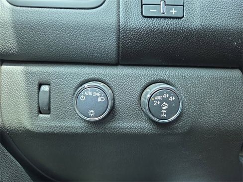 Used 2022 Chevrolet Colorado ZR2 image 25