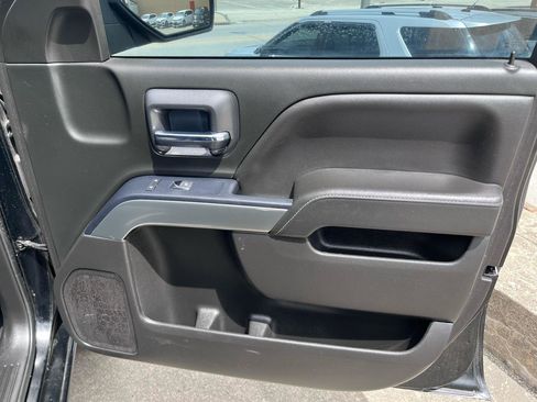 Used 2019 Chevrolet Silverado 1500 LT AWD/4WD image 19