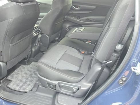 Used 2023 Subaru Ascent Premium w/ Convenience Package AWD/4WD image 11
