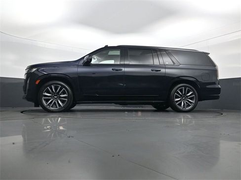 Used 2021 Cadillac Escalade ESV Sport Platinum image 29