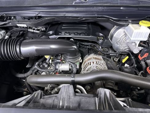 Used 2019 RAM 1500 Laramie AWD/4WD image 31