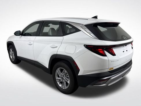 Used 2026 Hyundai Tucson SE FWD image 6