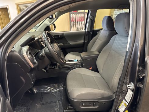 Used 2023 Toyota Tacoma SR5 image 6