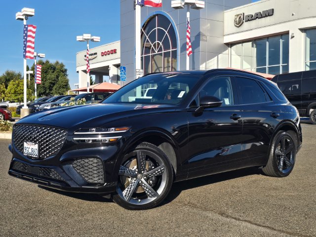 Used 2023 Genesis GV70 2.5T w/ Sport Prestige Package AWD/4WD image 3