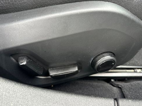 Used 2024 Volvo S60 B5 Plus image 22