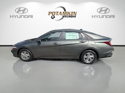 New 2026 Hyundai Elantra SE w/ Cargo Package FWD image 8