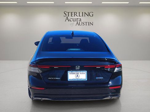 Used 2025 Honda Accord Sport image 6