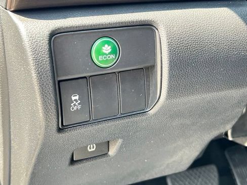 Used 2017 Honda Accord EX image 18