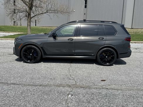 Certified 2024 BMW X7 M60i w/ Executive Package image 5