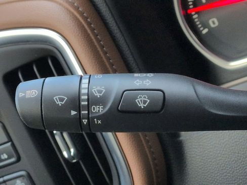 Used 2022 Chevrolet Silverado 1500 High Country image 29