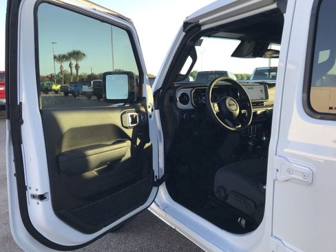 New 2026 Jeep Wrangler Unlimited Sport AWD/4WD image 11