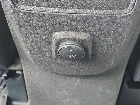 Used 2015 Ford Escape SE image 30