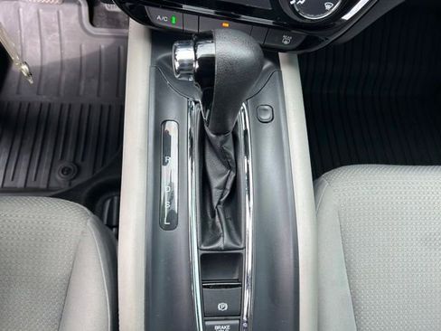 Used 2022 Honda HR-V LX image 21