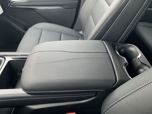 New 2026 Chevrolet Traverse LT w/ Sun and Wheel Package image 23