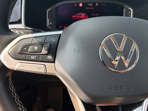 Certified 2025 Volkswagen Taos SEL AWD/4WD image 13