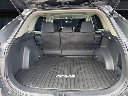 Used 2024 Toyota RAV4 LE image 10