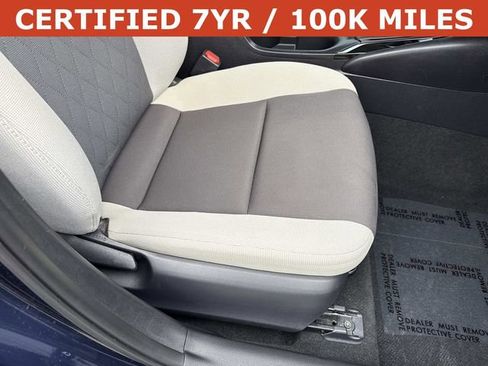 Used 2025 Toyota Corolla LE image 10