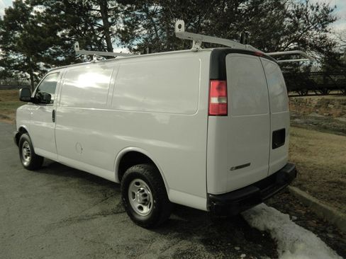 Used 2019 Chevrolet Express 2500 w/ Communications Package image 6