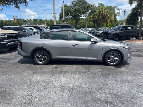 Used 2025 Kia K4 FWD image 6