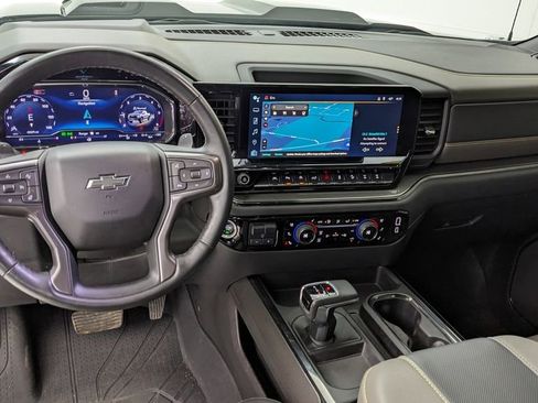 Used 2024 Chevrolet Silverado 1500 ZR2 w/ Technology Package image 3