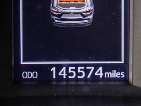 Used 2016 Toyota Highlander XLE AWD/4WD image 35