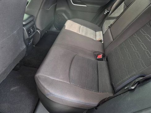 Used 2022 Toyota RAV4 SE AWD/4WD image 18