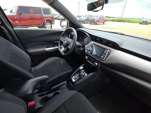 Used 2020 Nissan Kicks SV w/ Exterior Package FWD image 15