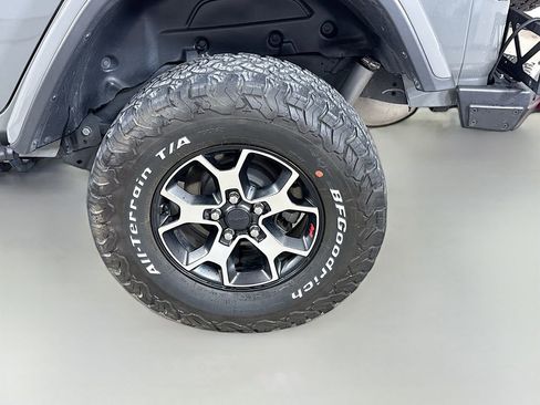 Used 2020 Jeep Wrangler Unlimited Rubicon w/ Steel Bumper Group image 30