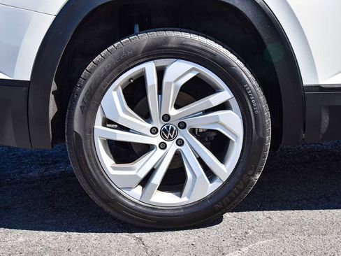 Used 2021 Volkswagen Atlas SE image 12