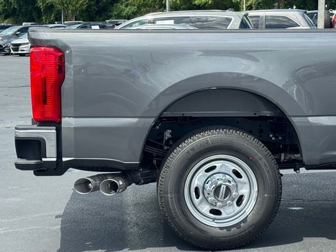 New 2025 Ford F350 XL w/ XL Driver Assist Package RWD image 39