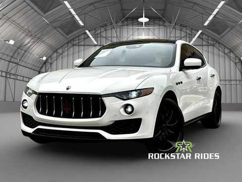 Used 2018 Maserati Levante AWD/4WD image 43