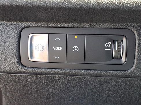 New 2026 Chevrolet Traverse LT w/ Sun and Wheel Package image 17