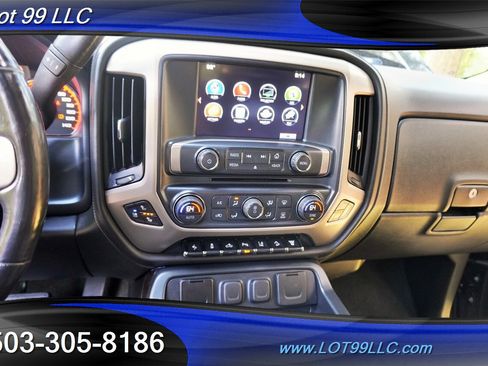 Used 2016 GMC Sierra 2500 Denali w/ Duramax Plus Package AWD/4WD image 23
