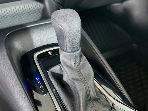 Used 2020 Toyota Corolla LE image 24