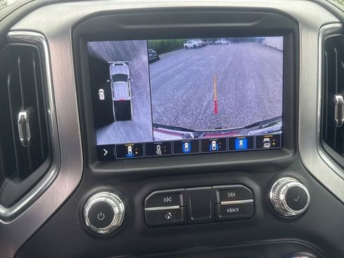 Used 2021 GMC Sierra 3500 SLT w/ SLT Preferred Package AWD/4WD image 22