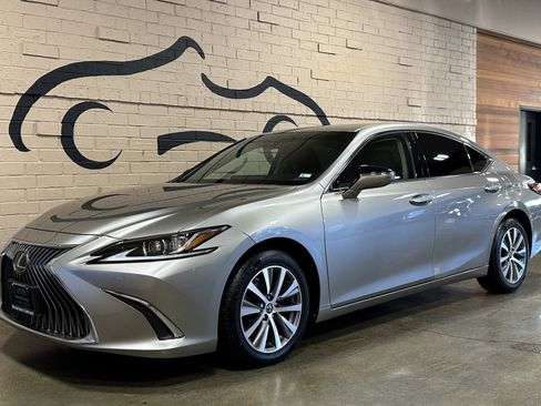 Used 2021 Lexus ES 250 image 10