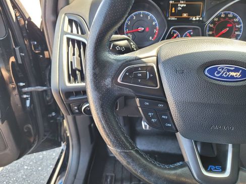 Used 2017 Ford Focus RS AWD/4WD image 20